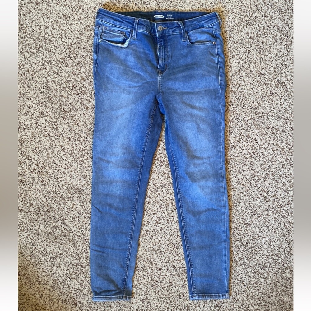 Old Navy Rockstar Super Skinny Jeans Women’s Size 12 Petite
